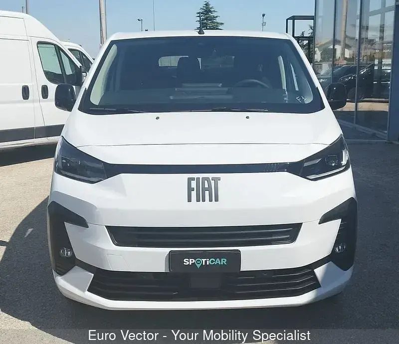 Usata Fiat E-Ulysse 130 kW (177 CV) 2025 Bianco Monovolume