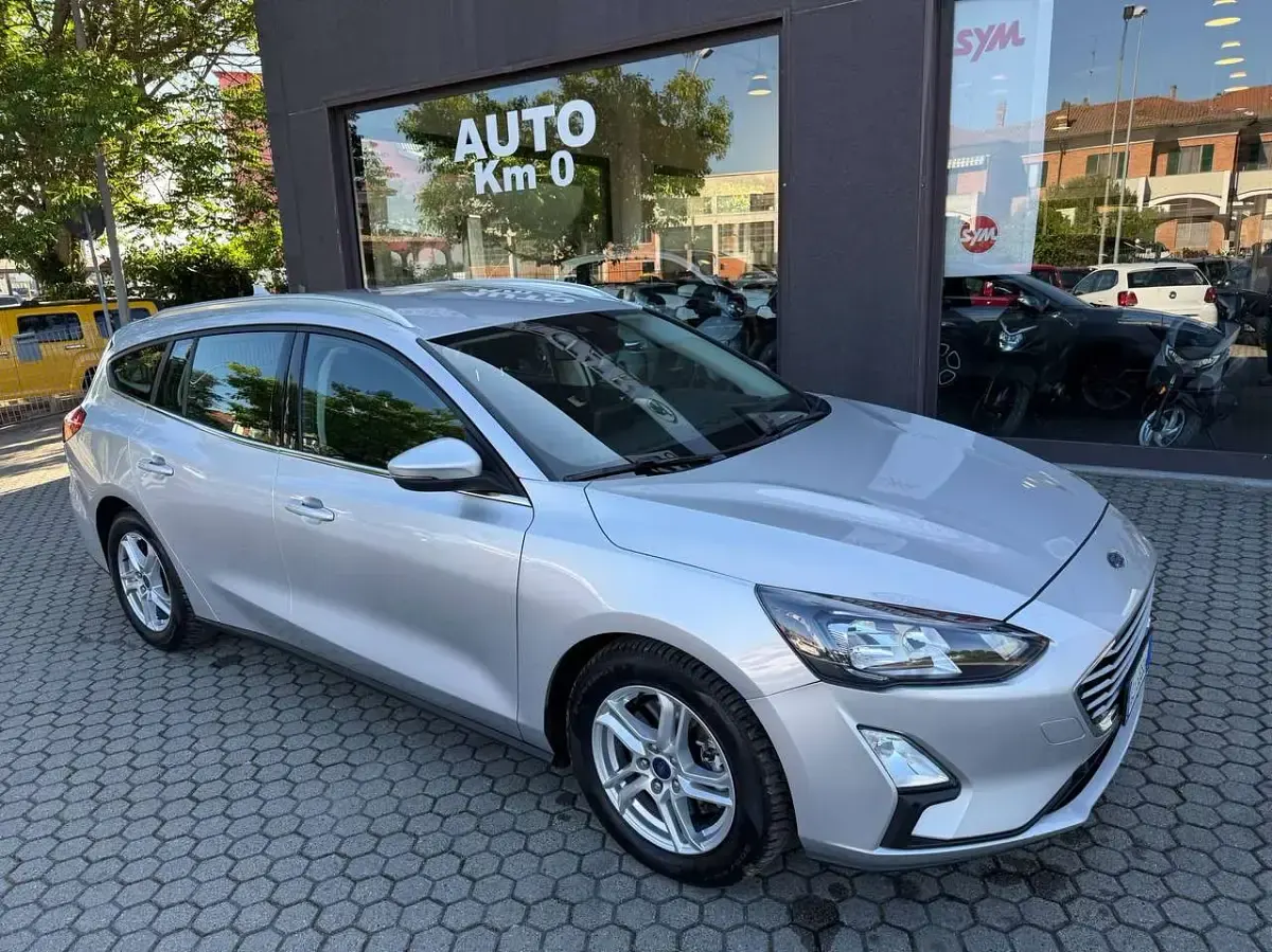 Usata Ford Focus Business Edition 120 CV (88 kW) 2022 Grigio Station wagon