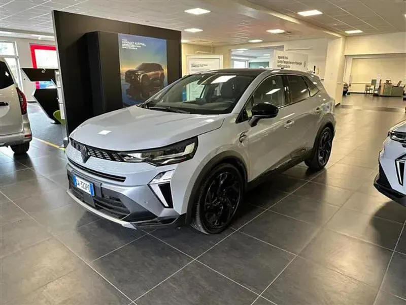 Usata Renault Symbioz Esprit Alpine 145 CV (106 kW) 2025 Grigio chiaro SUV
