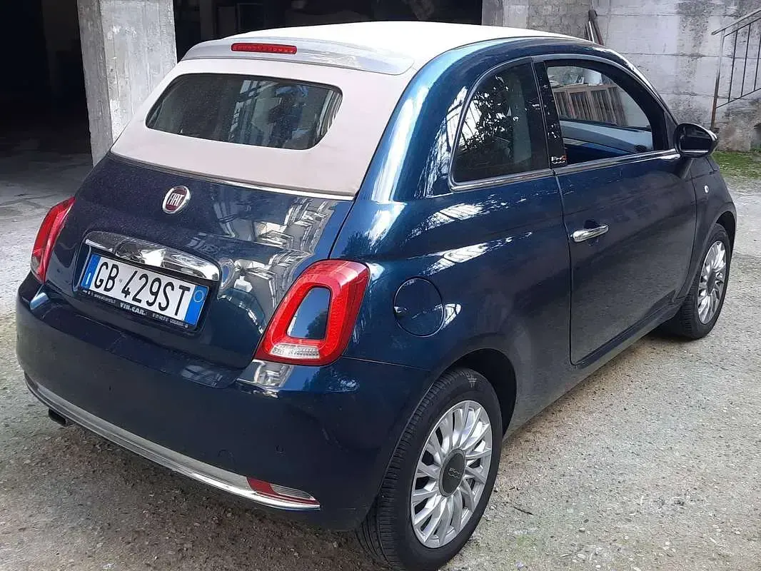 Usata Fiat 500 Lounge 69 CV (50 kW) 2020 Blu/azzurro Cabrio