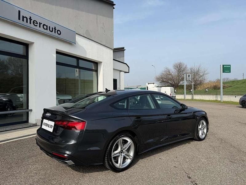 Usata Audi A5 Sportback Ambiente 204 CV (150 kW) 2021 Grigio manhattan metallizzato Utilitaria