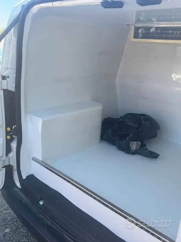 Usata Fiat Doblò Dynamic 90 CV (66 kW) 2012 Bianco Monovolume