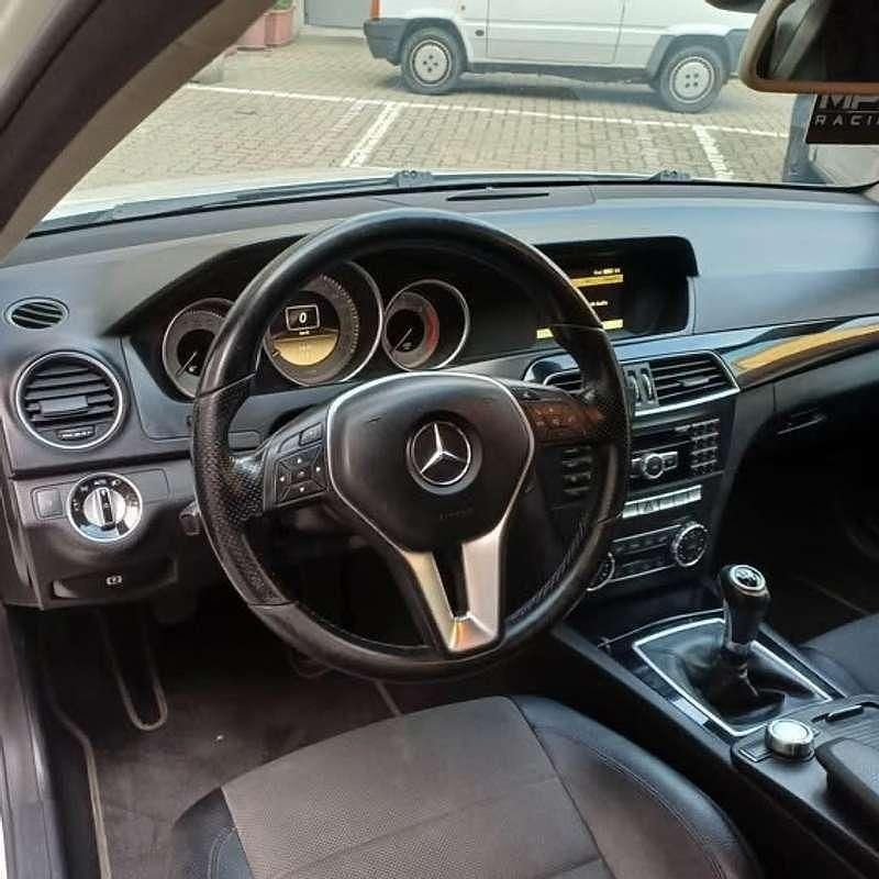 Usata Mercedes C220 Executive 177 CV (130 kW) 2012 Bianco Coupé
