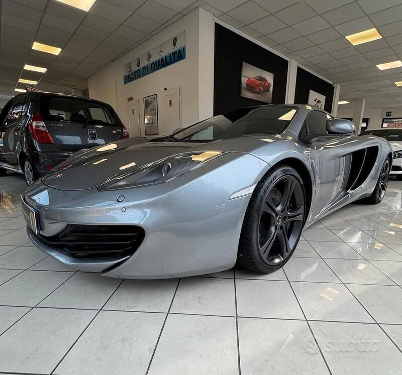 Grigio Usata 2011 McLaren MP4-12C Coupé | 125.000 € - Immagine 1/4