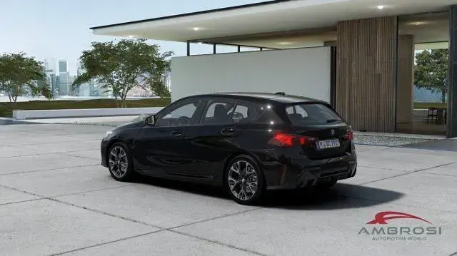 Nuova BMW 118 M Sport 149 CV (109 kW) 2026 Nero Utilitaria