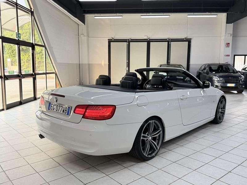 Usata BMW 320 Cabriolet 184 CV (135 kW) 2011 Other Cabrio