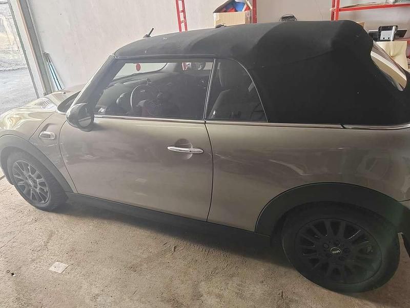 Usata Mini Cooper D Cabriolet 116 CV (85 kW) 2019 Beige Cabrio