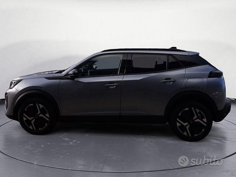 Usata Peugeot 2008 Allure 101 CV (74 kW) 2024 SUV