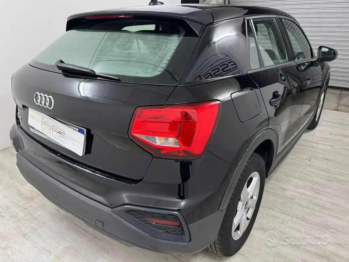 Begagnad Audi Q2 Admired 150 HK (110 kW) 2021 Svart SUV