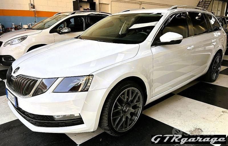 Usata Skoda Octavia Executive 116 CV (85 kW) 2018 Candy white Station wagon