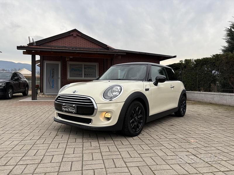 Usata Mini Cooper D 116 CV (85 kW) 2015 Bianco Utilitaria