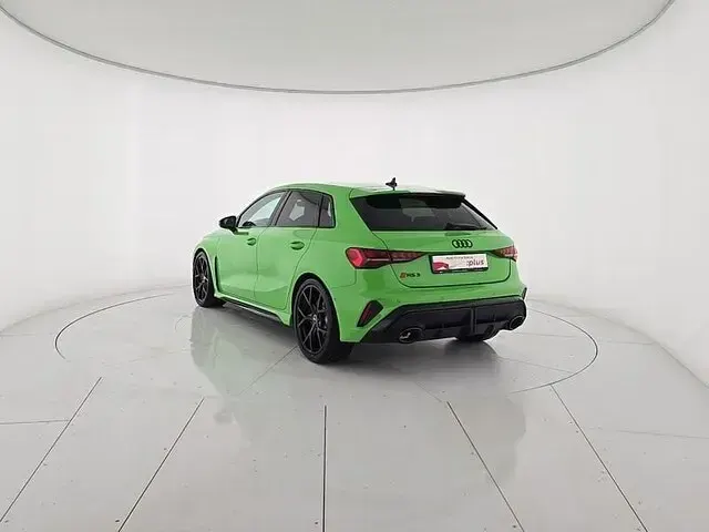 Nuova Audi RS3 Sportback Comfort 400 CV (294 kW) 2026 Verde kyalami Utilitaria