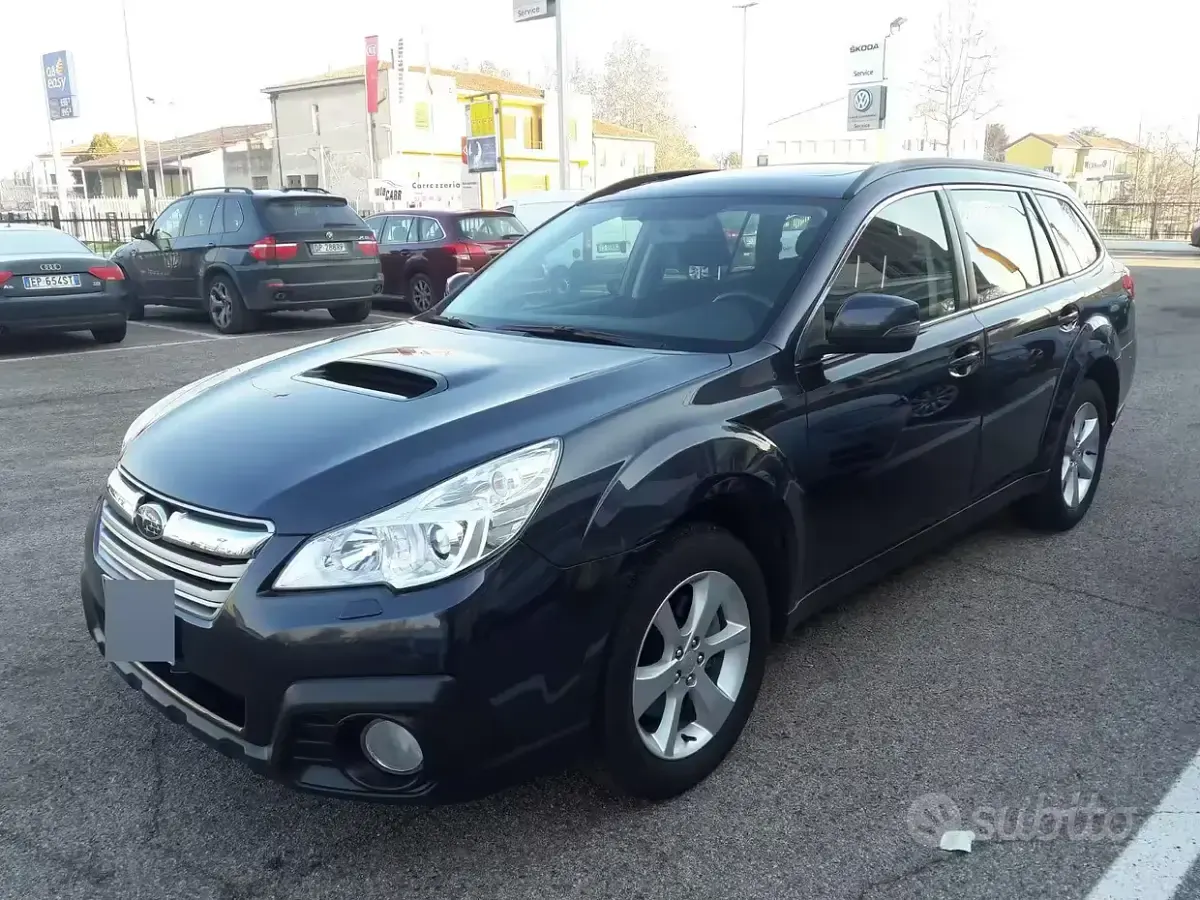 Usata Subaru Outback 150 CV (110 kW) 2014 Nero Station wagon