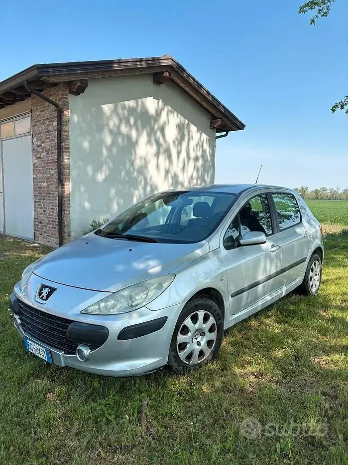 Usata Peugeot 307 90 CV (66 kW) 2006 Grigio Berlina