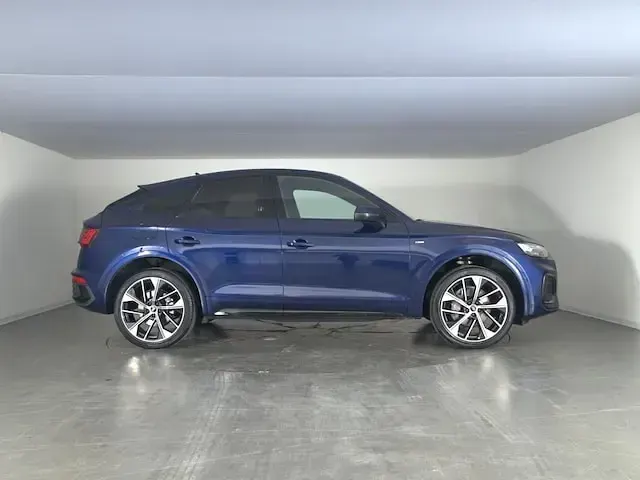 Usata Audi Q5 Sportback S-Line 204 CV (150 kW) 2023 Blu navarra metallizzato SUV