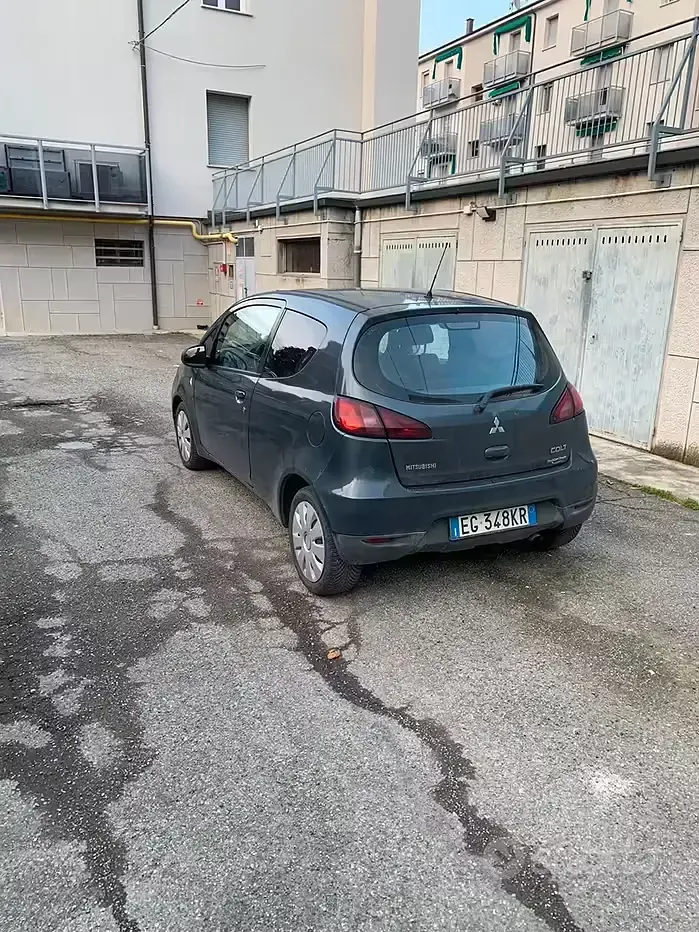 Usata Mitsubishi Colt 75 CV (55 kW) 2011 Utilitaria