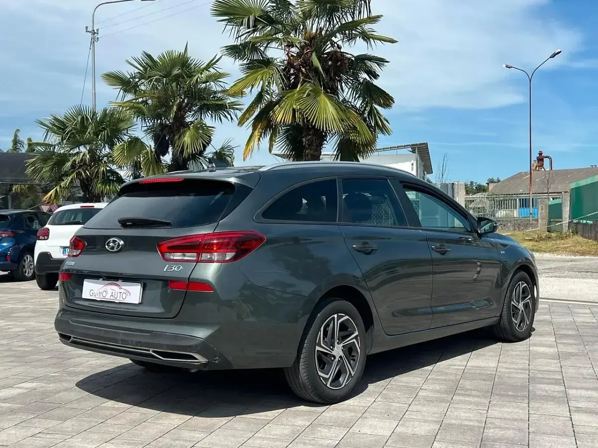 Usata Hyundai i30 Prime 119 CV (87 kW) 2023 Grigio Station wagon