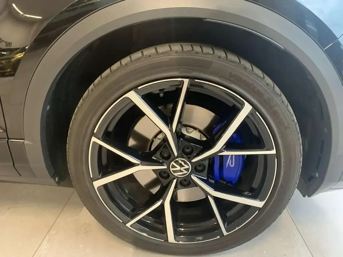 Usata VW T-Roc R 300 CV (220 kW) 2022 Nero SUV