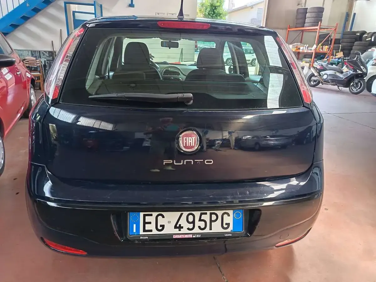 Usata Fiat Punto Evo S 69 CV (50 kW) 2011 Blu/azzurro Utilitaria