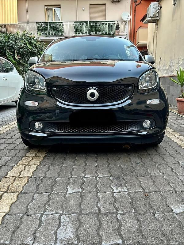 Usata Smart ForFour 71 CV (52 kW) 2016 Nero Utilitaria