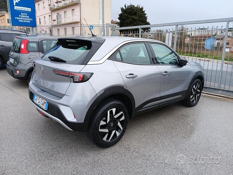 Usata Opel Mokka Elegance 110 CV (80 kW) 2023 Grigio SUV