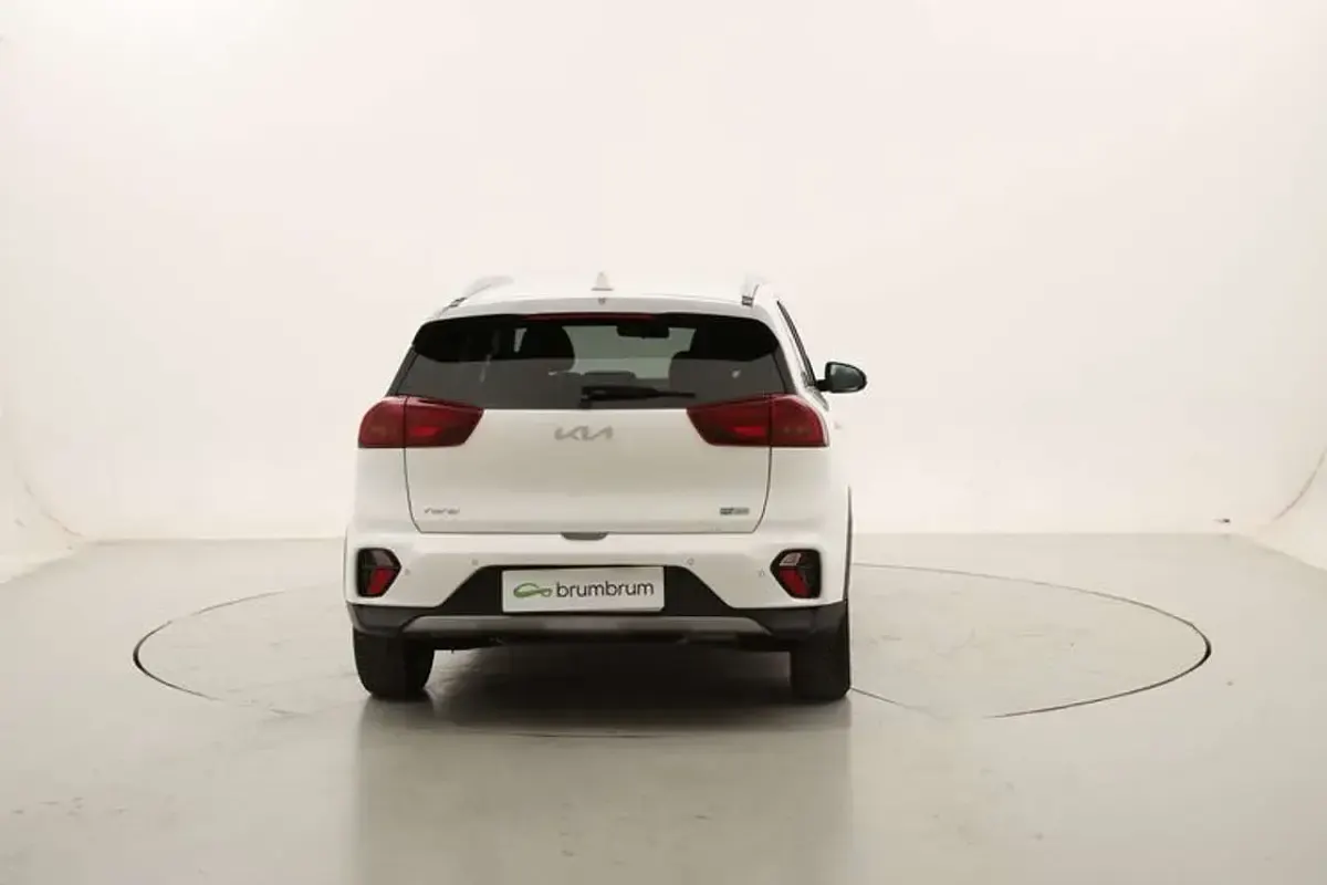 Usata Kia Niro Urban 141 CV (103 kW) 2022 Bianco SUV