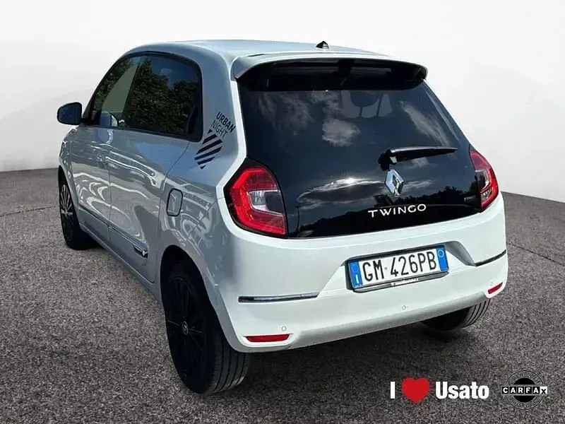 Usata Renault Twingo Urban Night 60 kW (82 CV) 2023 Bianco Utilitaria