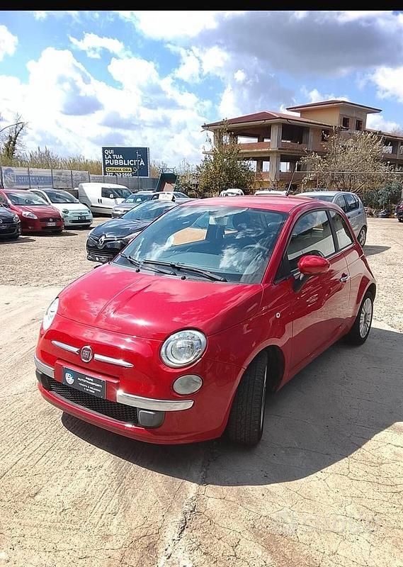 Begagnad Fiat 500 Pop 95 HK (69 kW) 2011 Röd Sedan