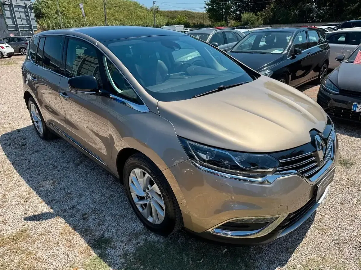 Usata Renault Espace Intens 160 CV (117 kW) 2016 Oro Monovolume