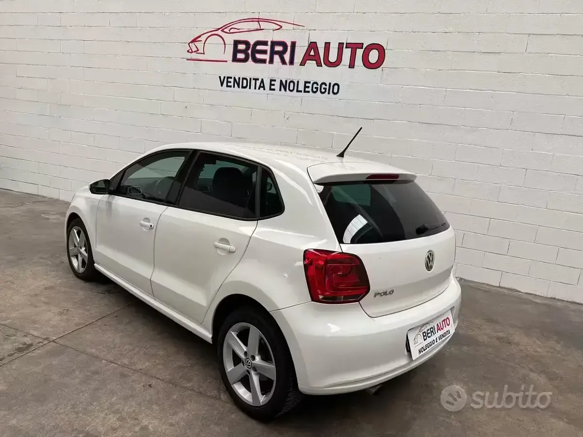 Usata VW Polo Highline 90 CV (66 kW) 2011 Bianco Utilitaria