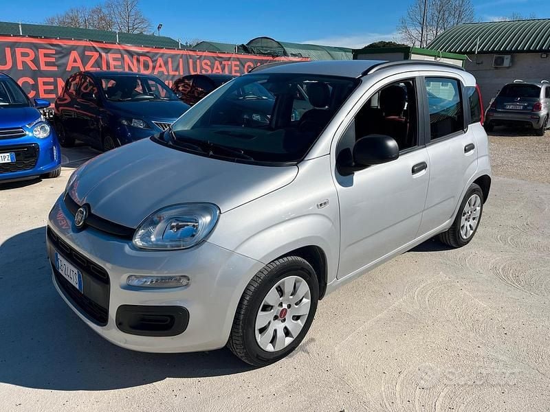 Usata Fiat Panda Pop 69 CV (50 kW) 2020 Argento Utilitaria