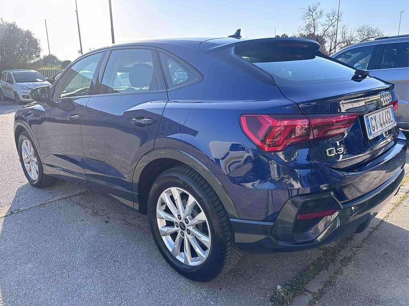 Usata Audi Q3 Sportback Business Plus 150 CV (110 kW) 2025 Blu/azzurro SUV