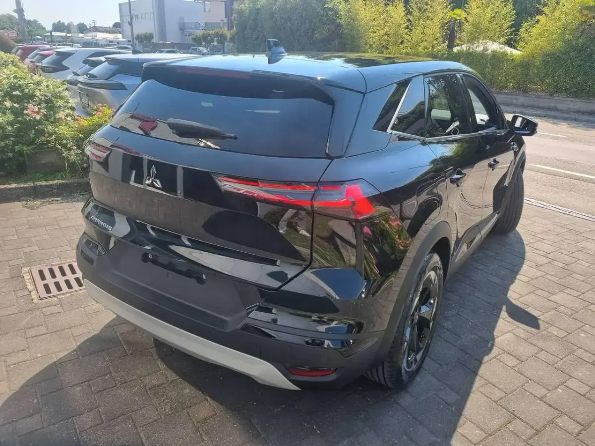 Nuova Mitsubishi Grandis Intense 141 CV (103 kW) 2026 Onyx black metallizzato SUV