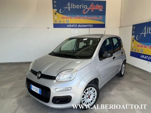 Bianco Usata 2019 Fiat Panda Easy Due volumi | 8290 € (Buon prezzo) - Immagine 1/4