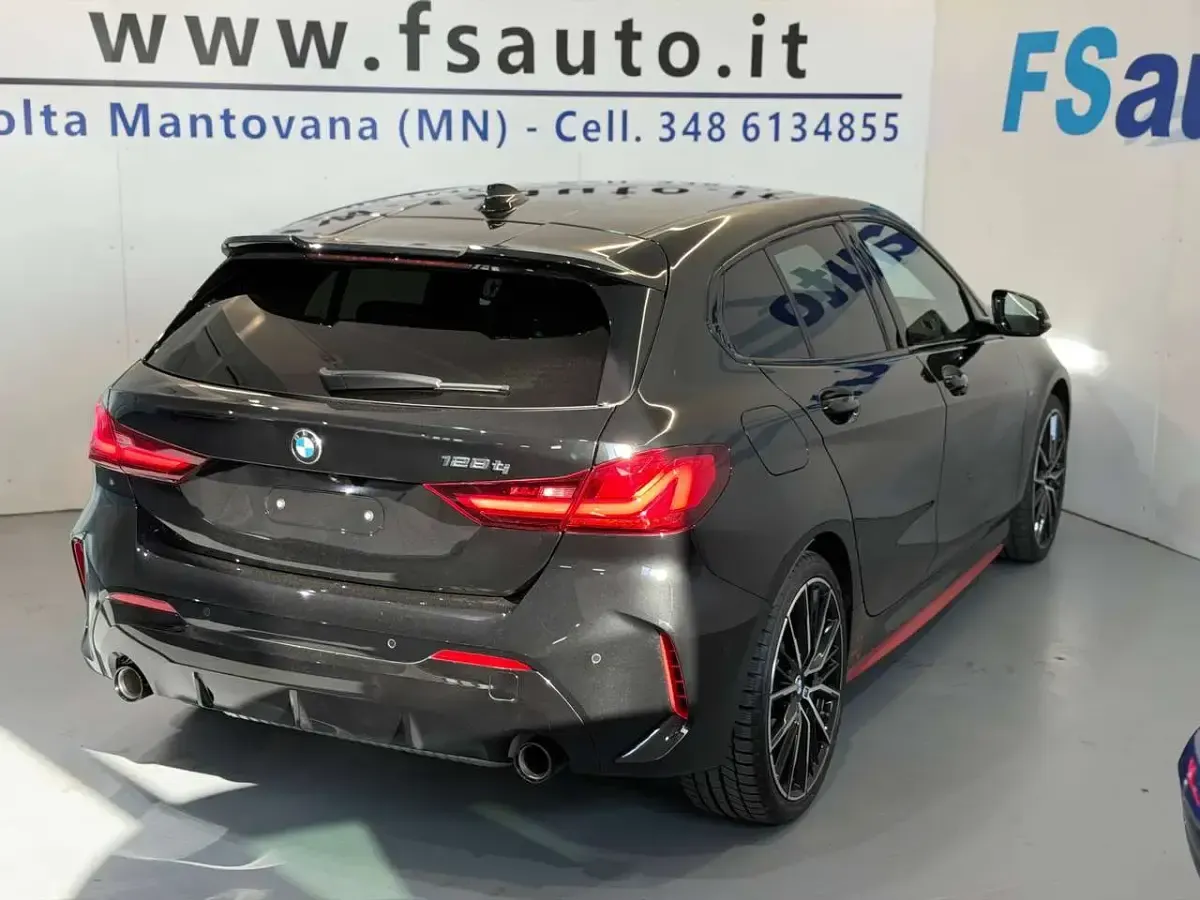 Usata BMW 128 ti M Sport 265 CV (194 kW) 2023 Black sapphire metallic Utilitaria