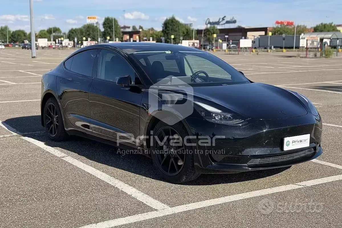Usata Tesla Model 3 Standard Range 88 kW (120 CV) 2021 Nero Berlina