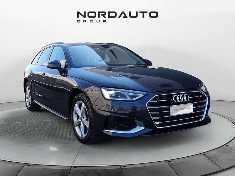 Usata Audi A4 Advanced 150 CV (110 kW) 2022 Grigio Station wagon