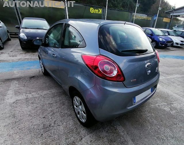 Begagnad Ford Ka Plus 75 HK (55 kW) 2012 Grå Halvkombi