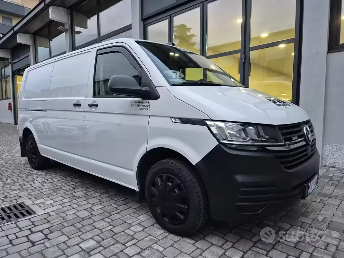 Usata VW Transporter 150 CV (110 kW) 2020 Bianco Furgone