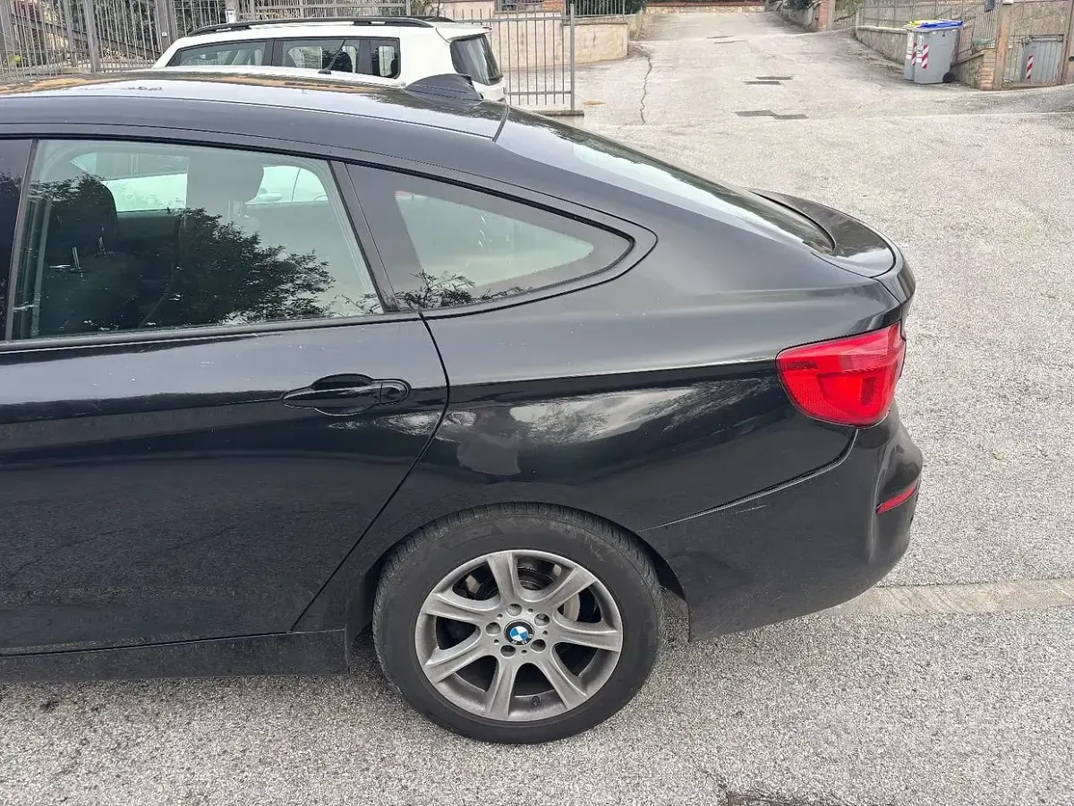 Usata BMW 320 Gran Turismo 190 CV (139 kW) 2017 Nero Coupé