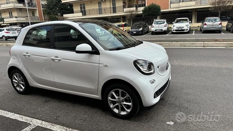 Occasion Smart ForFour Passion 90 ch (66 kW) 2019 Blanc Citadine