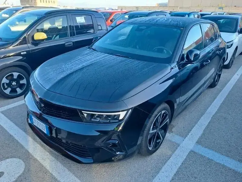 Usata Opel Astra 131 CV (96 kW) 2025 Nero Utilitaria