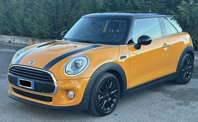Usata Mini Cooper D Hype 116 CV (85 kW) 2018 Utilitaria