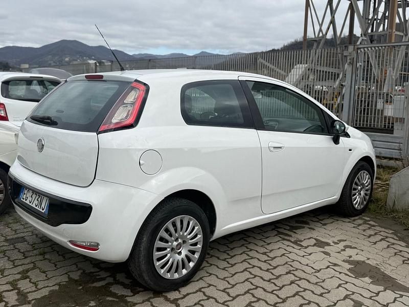 Usata Fiat Punto Evo S 69 CV (50 kW) 2011 Bianco Utilitaria