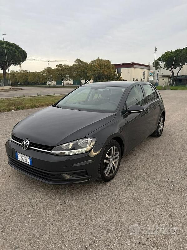 Usata VW Golf VII 116 CV (85 kW) 2019 Berlina