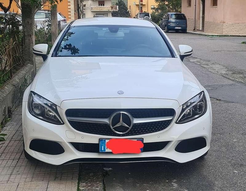 Usata Mercedes C220 Premium 220 CV (161 kW) 2017 Bianco Coupé