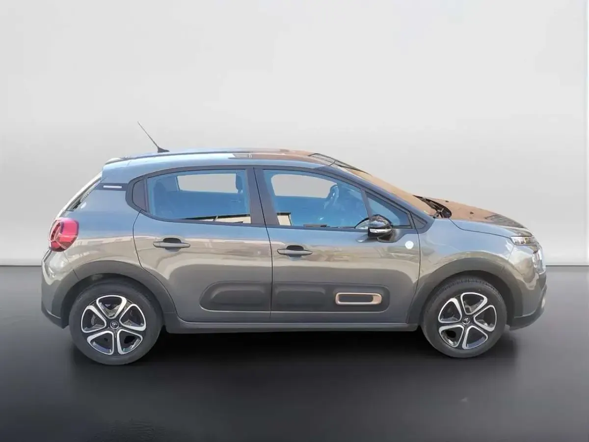 Usata Citroën C3 Shine 102 CV (75 kW) 2023 Grigio Utilitaria