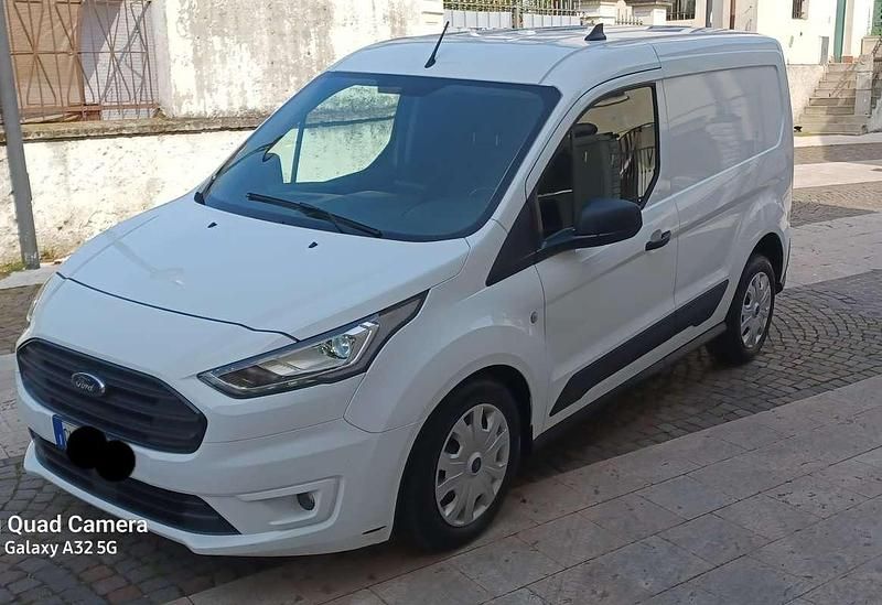 Usado Ford Transit Trend 120 CV (88 kW) 2022 Blanco Van