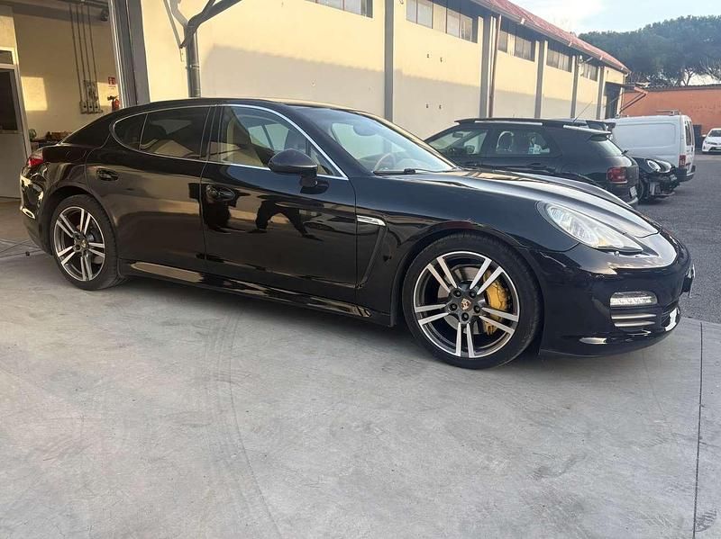 Usata Porsche Panamera 400 CV (294 kW) 2010 Nero Berlina