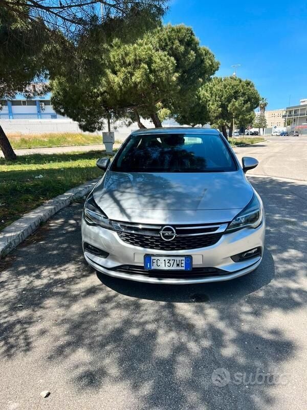 Usata Opel Astra 136 CV (100 kW) 2016 Grigio Berlina